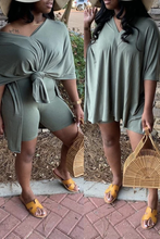 将图片加载到图库查看器,V-Neck Solid Color Knotted Two Piece Sets