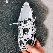 将图片加载到图库查看器,Women's Canvas Lace-Up Loafers