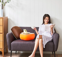 将图片加载到图库查看器,creative pillow table