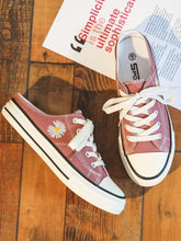 将图片加载到图库查看器,Sweet daisy canvas shoes & Love hidden in the heart