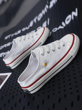 将图片加载到图库查看器,Sweet daisy canvas shoes & Love hidden in the heart