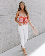 将图片加载到图库查看器,FRESH START METALLIC HALTER CROP TOP