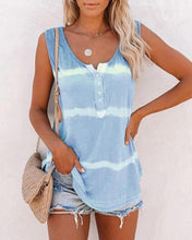 将图片加载到图库查看器,Casual Tie-dye Button T-shirt