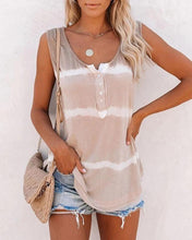 将图片加载到图库查看器,Casual Tie-dye Button T-shirt