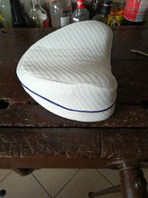 将图片加载到图库查看器,Orthopedic Knee Pillow With Memory Foam