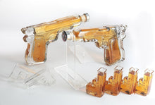 将图片加载到图库查看器，Man&#39;s romantic Desert Eagle Decanter
