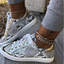 将图片加载到图库查看器，Snakeskin Star Design Lace-Up Sneakers
