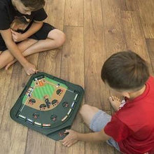 将图片加载到图库查看器，Baseball Game with Realistic Baseball Action
