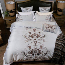 将图片加载到图库查看器，Royal luxury embroidery Egyptian cotton Duvet Cover Set
