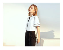 将图片加载到图库查看器，Solid tie double butterfly sleeve shirt
